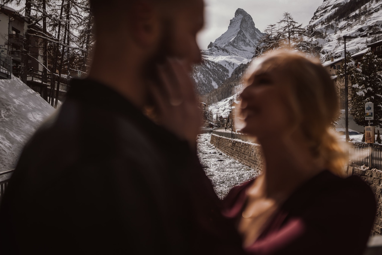 11 session photographer switzherland wedding zermatt couple