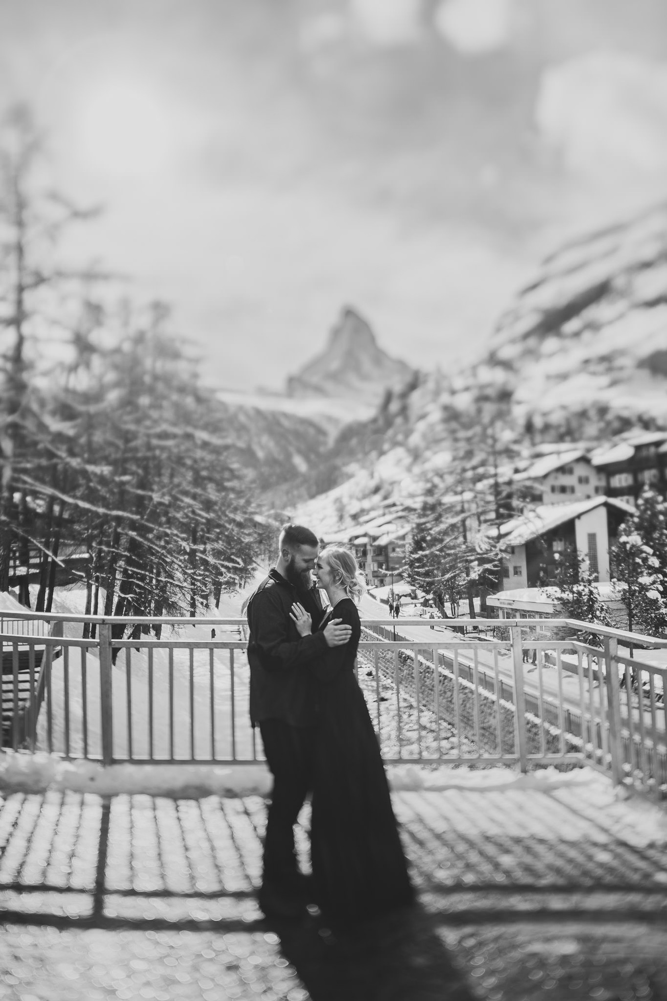13 session photographer switzherland wedding zermatt couple