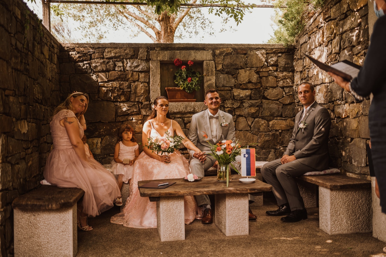 Special sort of house Stanjel Kras Slovenia Poroka Hisa Posebne sorte Tomaz Kos Weddings photographer 28